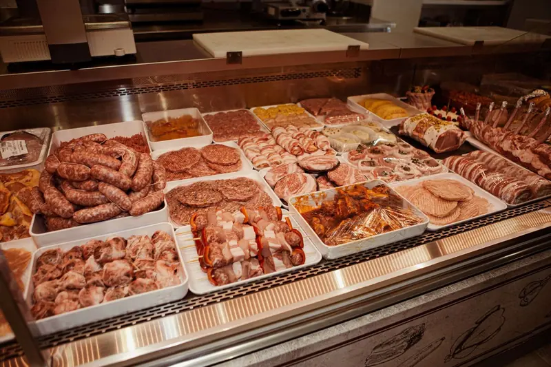 Banco dei preparati della Macelleria Giardi
